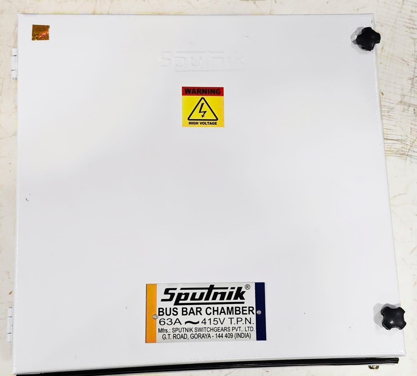 Sputnik Bus Bar Chamber – Front View
